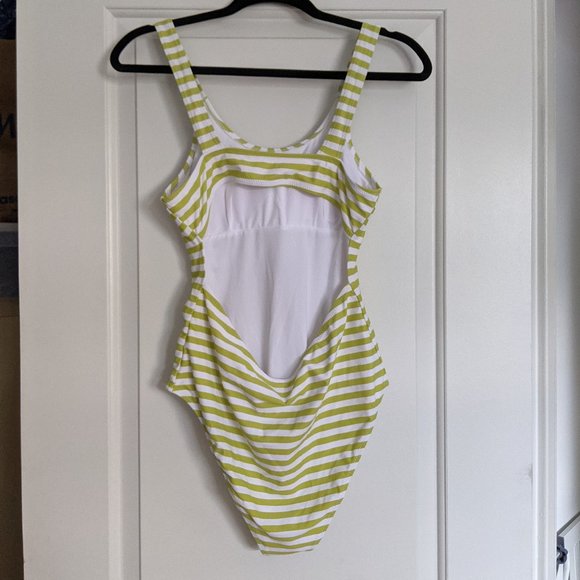 Cupshe Green & White Striped One Piece Swimsuit - Picture 5 of 6